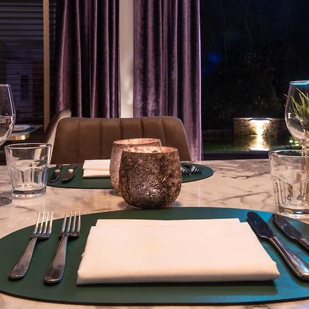 Asperion Hillside Hotel Guildford Extérieur photo