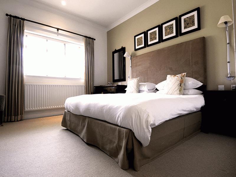 Asperion Hillside Hotel Guildford Extérieur photo