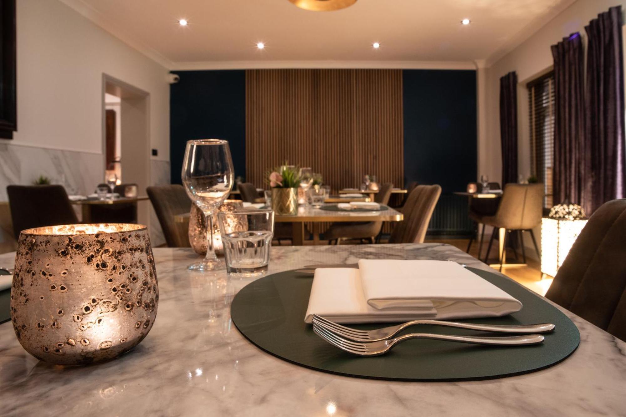 Asperion Hillside Hotel Guildford Extérieur photo