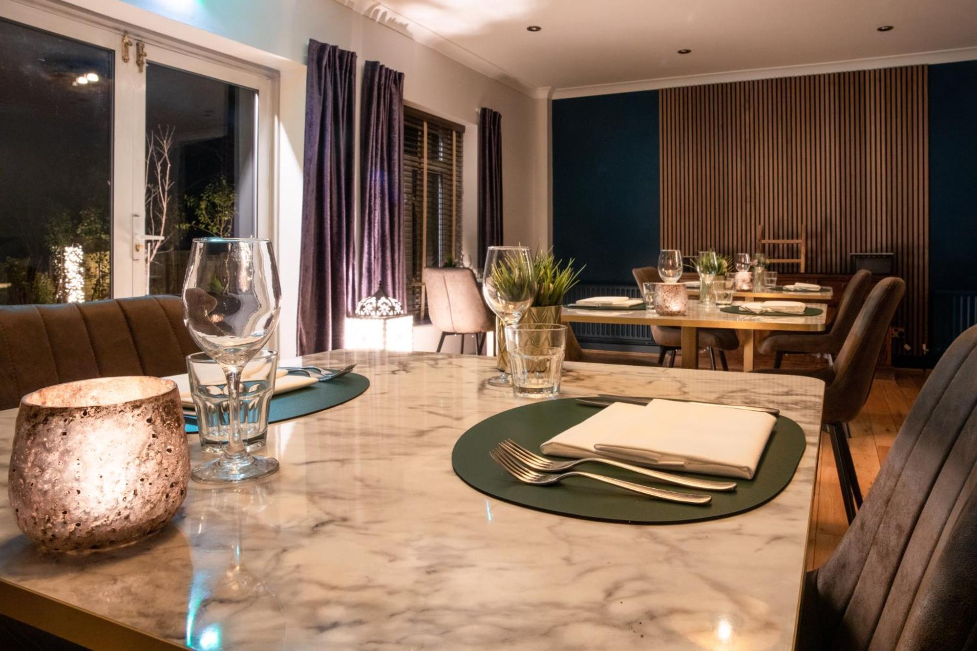 Asperion Hillside Hotel Guildford Extérieur photo