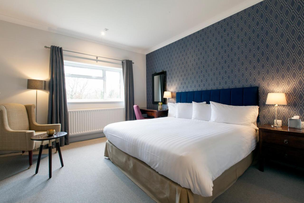 Asperion Hillside Hotel Guildford Extérieur photo