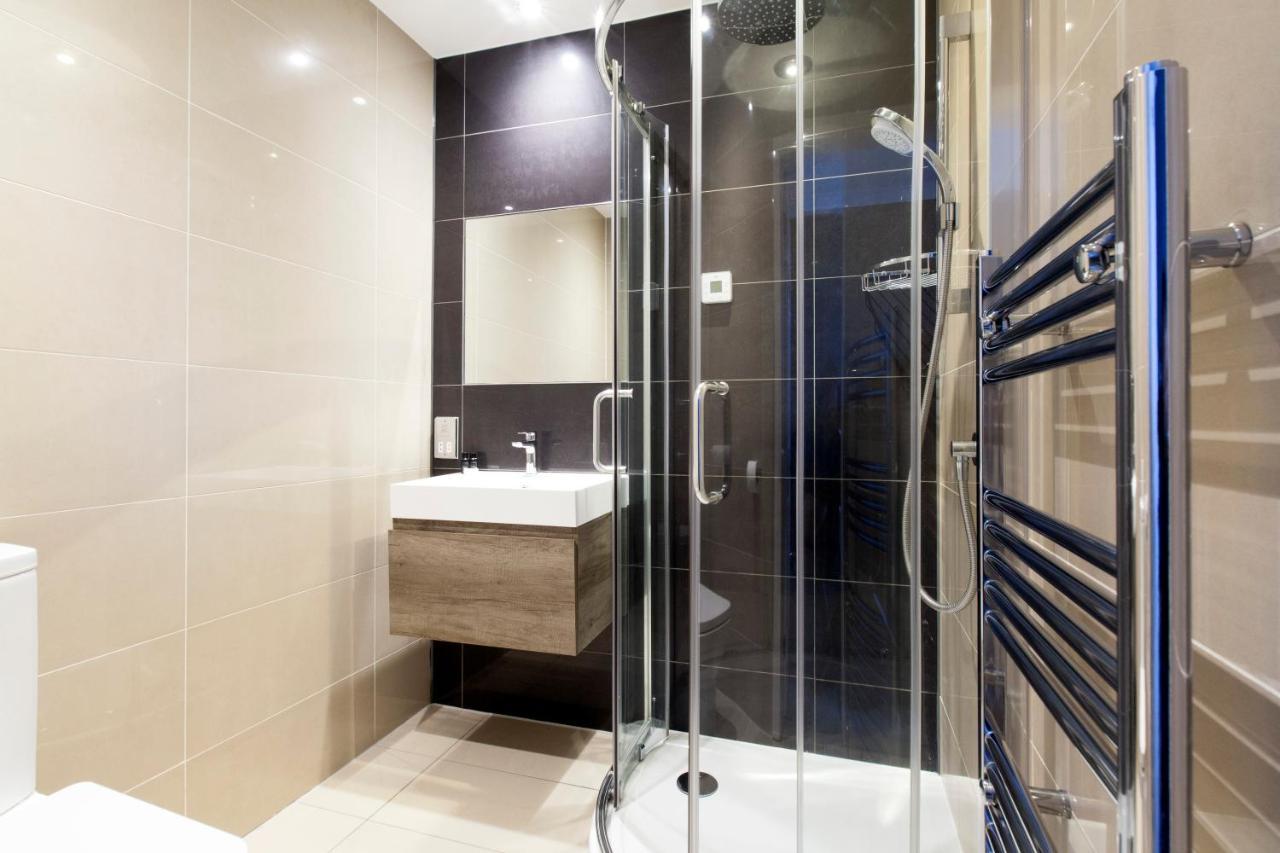 Asperion Hillside Hotel Guildford Extérieur photo